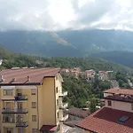 Отель Caimo Bed-breakfast