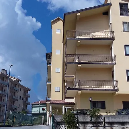 מלון Caimo Bed-breakfast