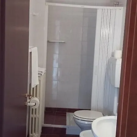 Caimo Bed-breakfast מלון