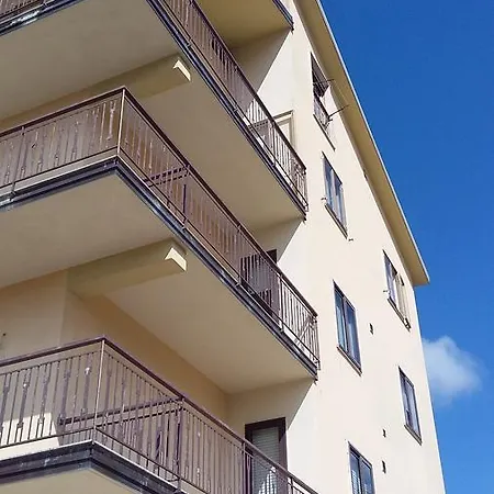 מלון Caimo Bed-breakfast 3*