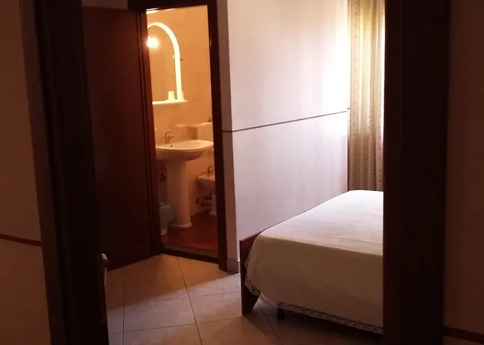 מלון Caimo Bed-breakfast