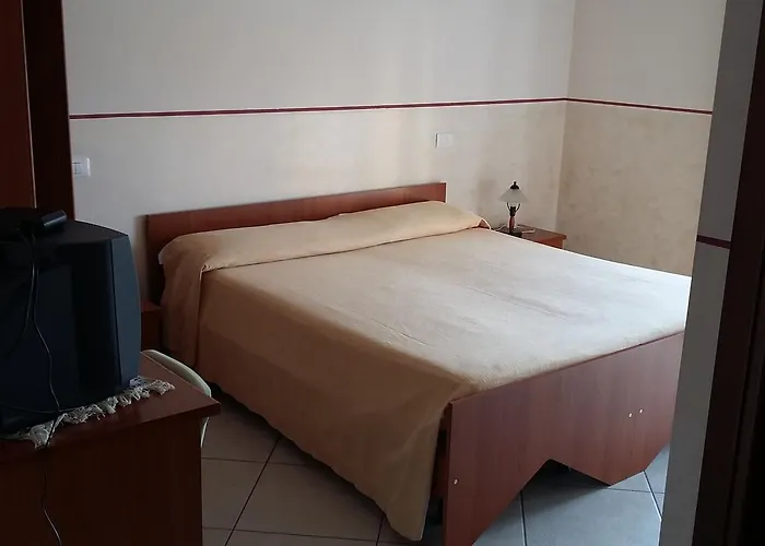 Caimo Bed-breakfast מלון 3*